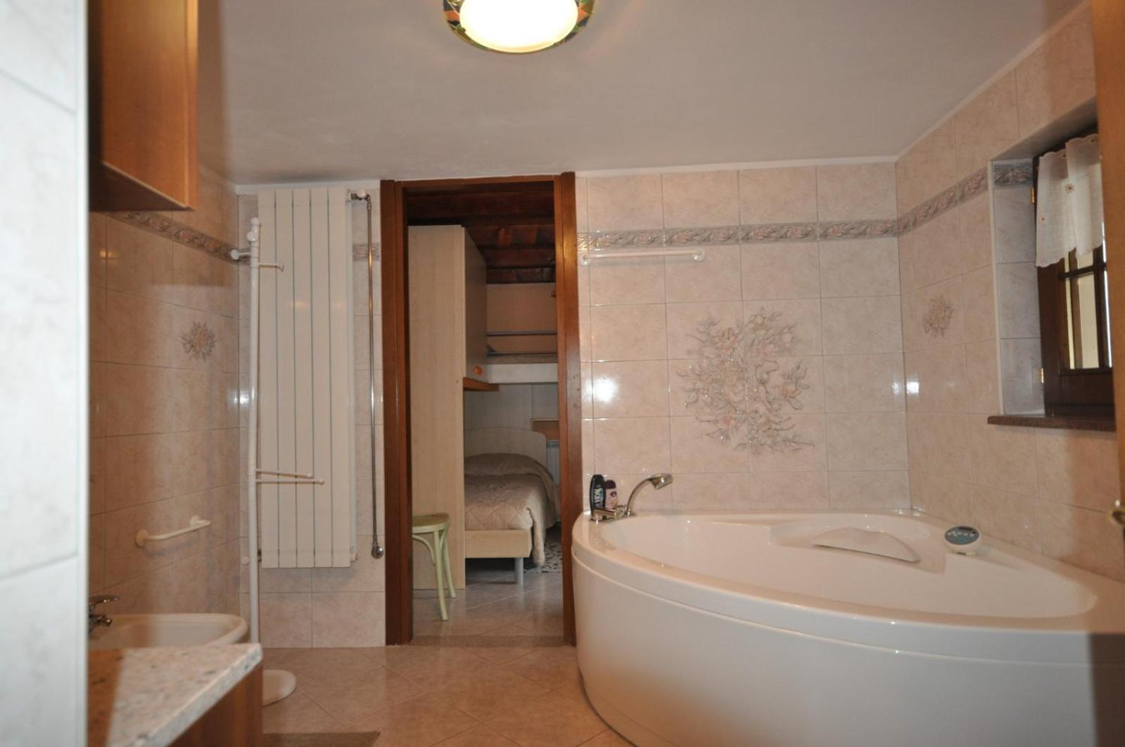 Cat Marvei Apartman Villadossola Kültér fotó